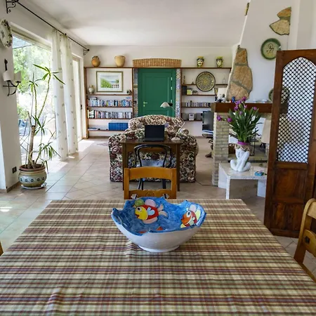 Casa Dei Carrubbi By Domusicily *