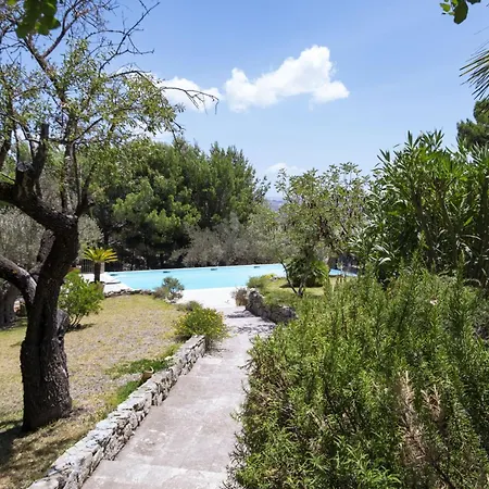 Villa Casa Dei Carrubbi By Domusicily